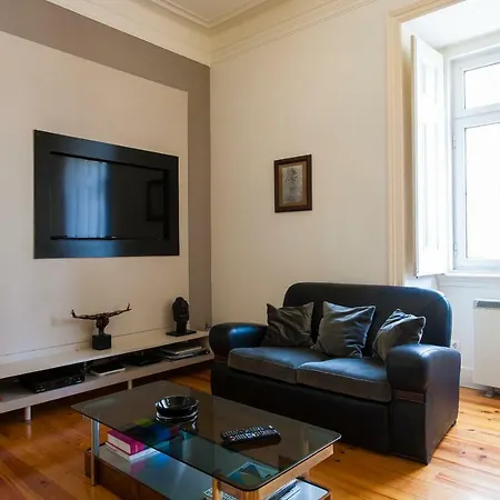 Altido Alfama Terrace Deluxe Appartement *